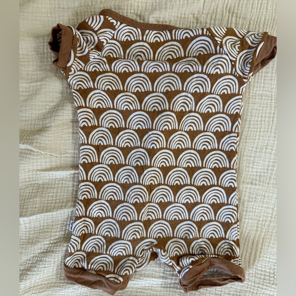 Little Sleepies Rust Rainbows Zippy Shorty, 0-3m - Picture 3 of 6